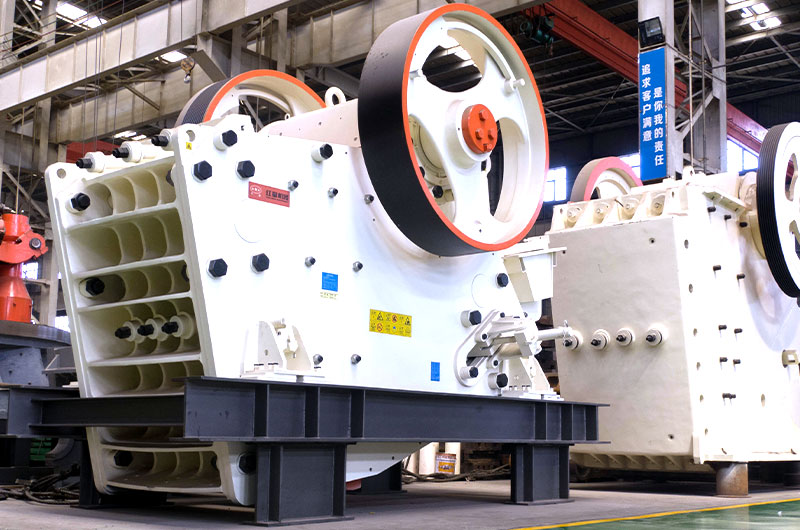 砂石骨料生產(chǎn)線上的粗碎裝備都有啥？帶你看看“老虎口”！